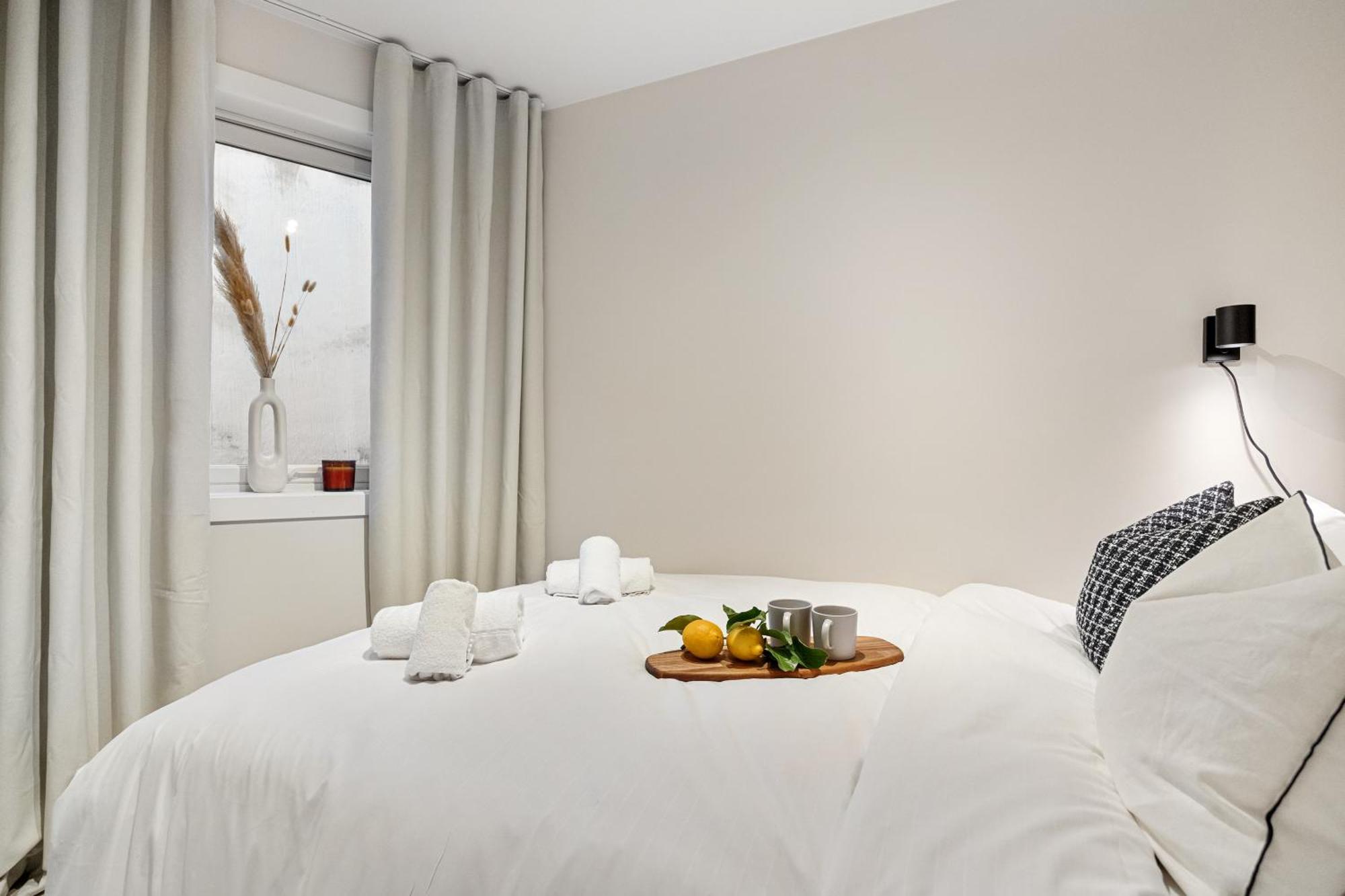 King Bed - Renovated 2024 - 2Br Behind Bryggen Apartamento Bergen Exterior foto