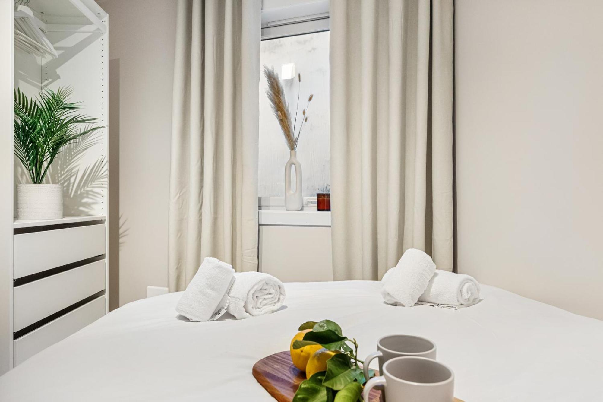 King Bed - Renovated 2024 - 2Br Behind Bryggen Apartamento Bergen Exterior foto